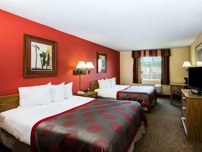 Ramada By Wyndham Sioux Falls Eksteriør billede